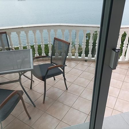 Apartments By The Sea Zubovici, Pag - 6394 Екстериор снимка